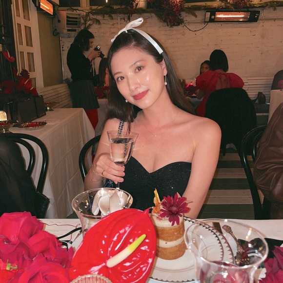 Windsor Black Sparkly Dress with feather detail - Picture 3 of 3